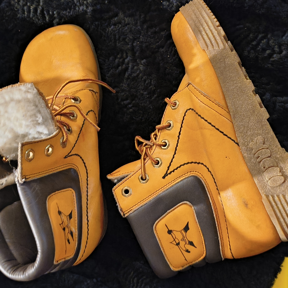 Women's Lace-Up Boots in Mustard and Brown